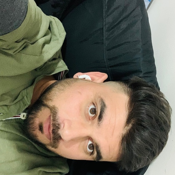 Meet your Posher, Ravneet - Picture 1 of 1